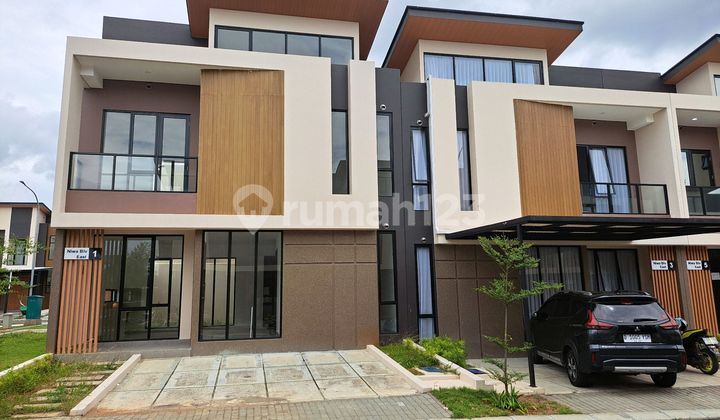 Dijual Rumah Mewah Depan Aeon Mall Deltamas 4+1 Kt dan 3+1 Km 2