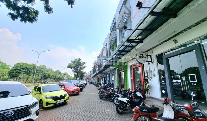 For Rent: Nice 3-Story Shop House in Premium Jababeka Location 2