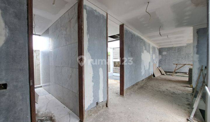 Rumah Bagus 3 Lantai Jual Murah Taman Simpruk Lippo Cikarang 2