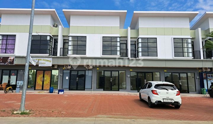 For Sale Ready-to-Use Shop House on Boulevard Street 3, West Karawang Business Area