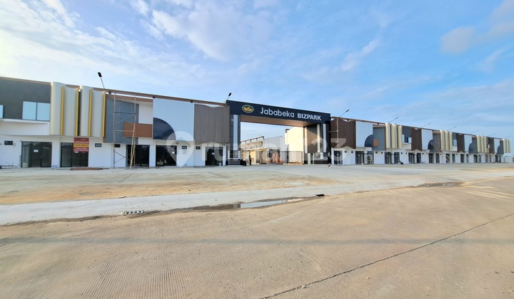 Dijual Ruko Multiguna bisa Juga Untuk.gudang di Jababeka Dijual Ruko Multiguna bisa Juga Untuk.gudang di Jababeka