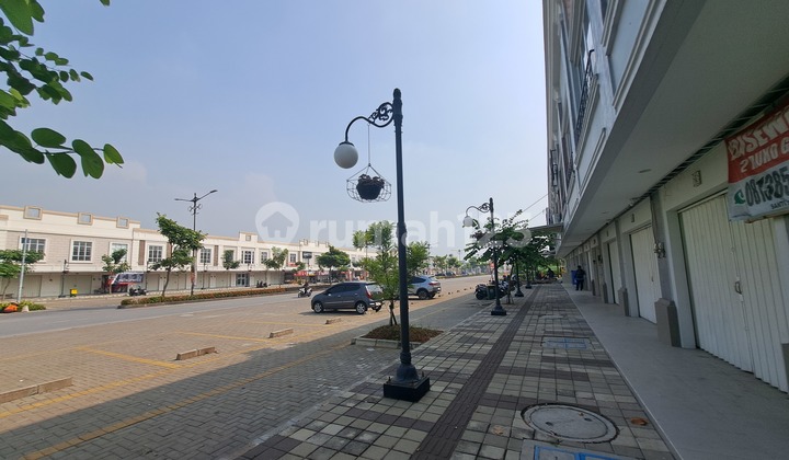 For Rent Per Year Cheap Good Shop Unit Can Be Connected In Jababeka 2