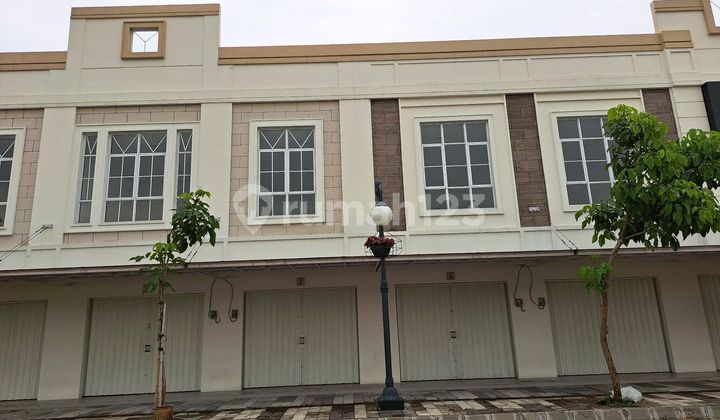 For Rent: Good Adjacent Shop House on Boulevard Street in Jababeka 2