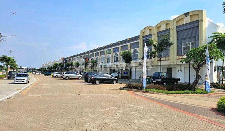 Disewakan Ruko Bagus di Jalan Boulevard Sportcity Jababeka Disewakan Ruko Bagus di Jalan Boulevard Sportcity Jababeka