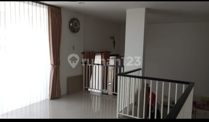 Rumah 2.5 Lantai Citra 8 Uk 8x15 2