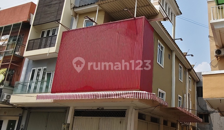 Corner Shop House 3.5 Floors Taman Palem 5x20m