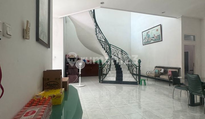 Rumah 2 Lantai Taman Palem Uk10x25m 2