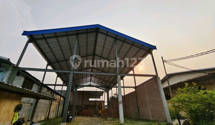 1.5-Story Warehouse in Tegal Alur 450m² Container Access