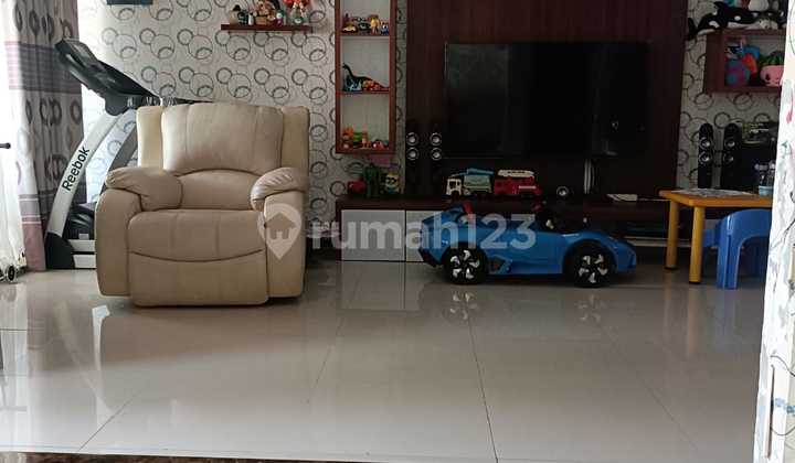 Rumah 3 Lantai Citra7 Uk7x15m