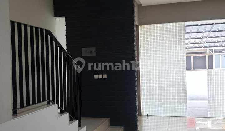 2-Story Citra 6 House, Size 6x15m