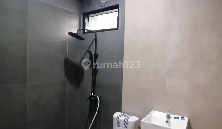 Rumah Bagus Mewah di Singotoro, Jomblang, Candisari, Semarang  4