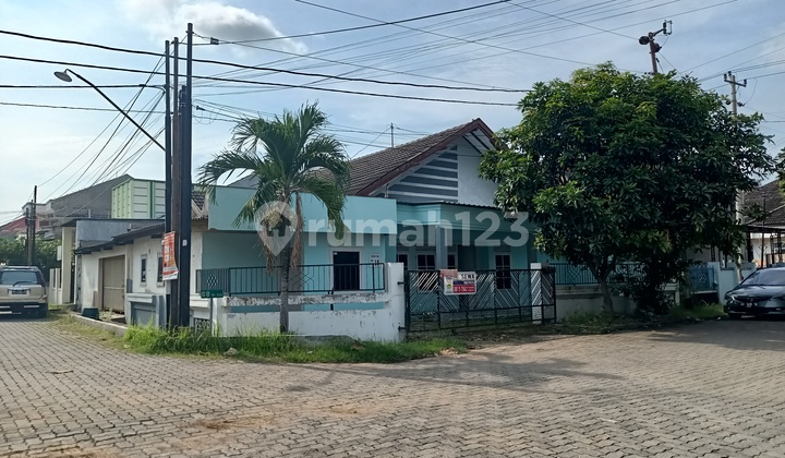 Rumah di Puri Anjasmoro, Semarang Barat 1