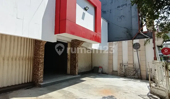 1-Story Building in Thamrin, Central Semarang 2