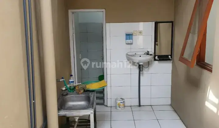 Bangunan 1 Lantai Siap Pakai di Basudewo, Semarang Selatan 5