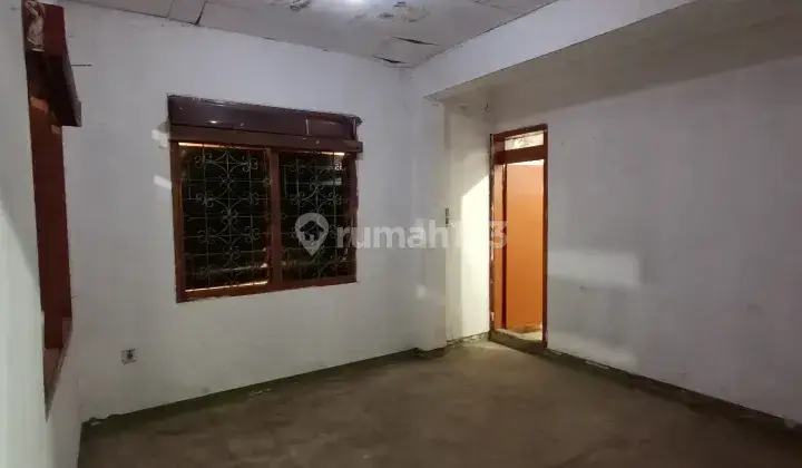 Ruko 2 Lantai di Pusat Kota, Area Bisnis di Jalan Mt Haryono, Semarang Tengah 2
