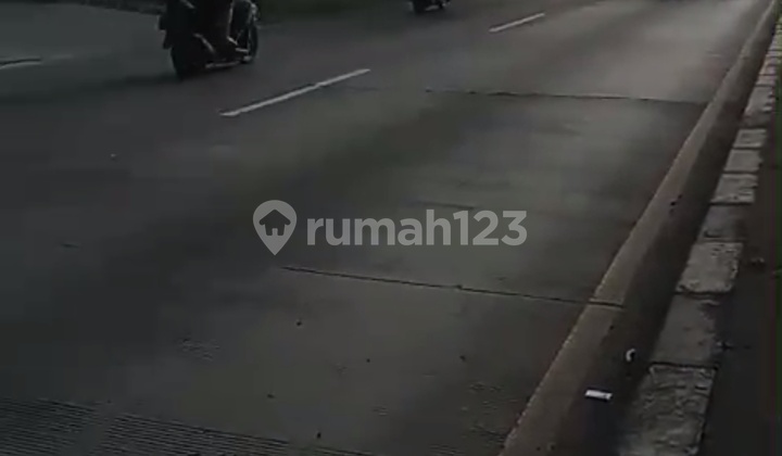 Ready-to-use new warehouse on Soekarno Hatta highway, Kendal