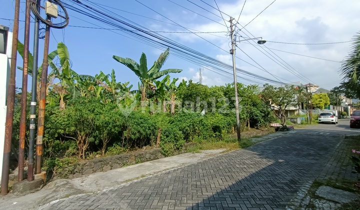 Land near the city center on Jalan Kijang, Gayamsari, Semarang. 1