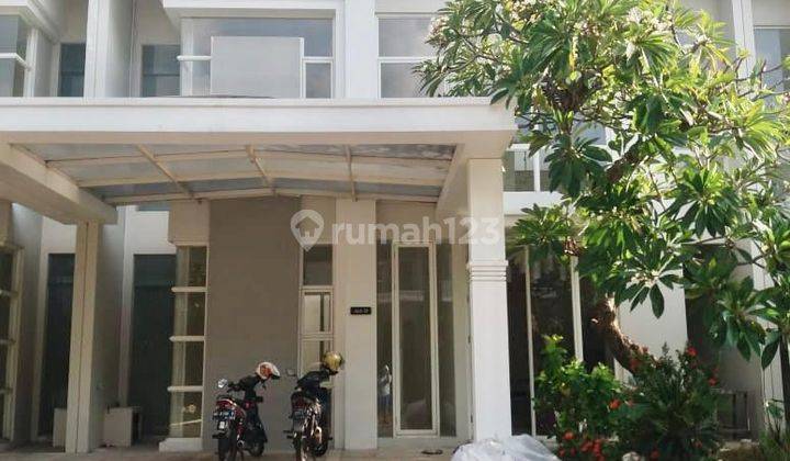 Rumah 2 Lantai Semi Furnished di Pakuwon Indah Cluster South Victoria, Surabaya Nat.a226 1