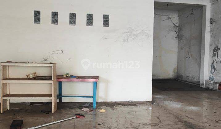 Gedung Showroom di Raya Kertajaya Surabaya 7