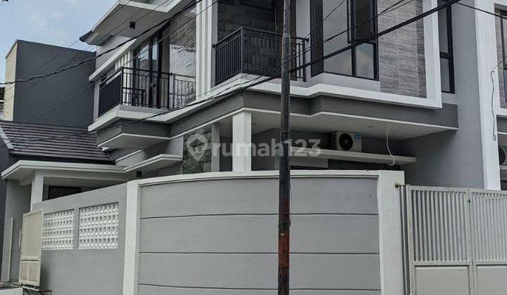 Rumah 2 Lantai Baru di Medokan Asri Utara, Surabaya Sam.a817 1