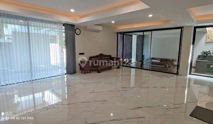 Rumah di Imperial Beach Pakuwon City , Surabaya Sam.ya4073 2