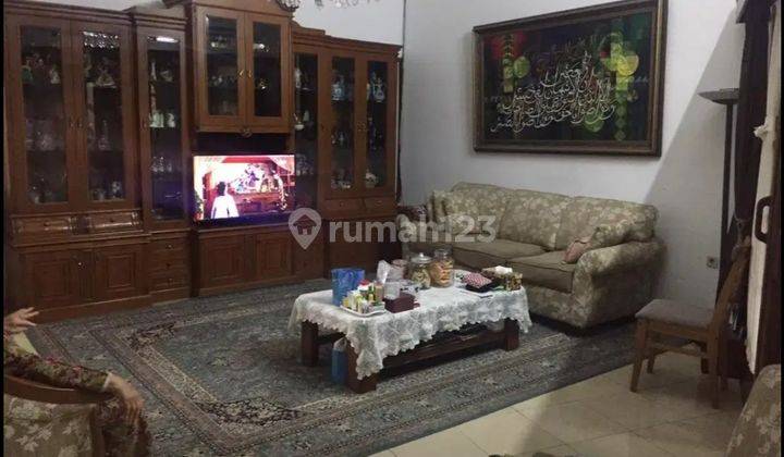 Rumah Klasik Di Sayap Riau Bandung 1