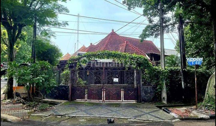 Rumah Terawat Di Daerah Burangrang Bandung Lokasi Strategis  2