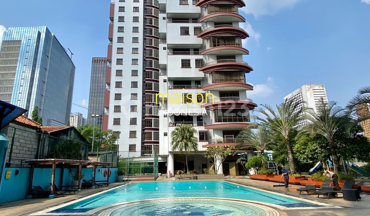 Apartment in South Jakarta Business Area Next to Citos Apartment in South Jakarta Business Area Next to Citos