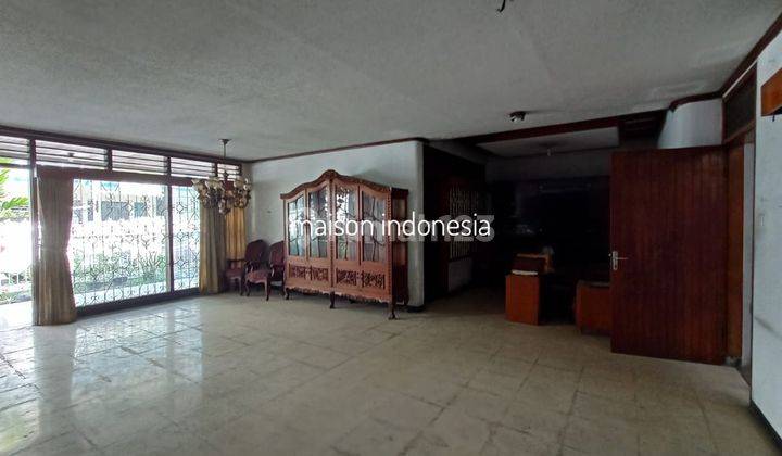 Best Price! Rumah Lama Hitung Tanah 202 Meter Di Jalan 2 Mobil 2