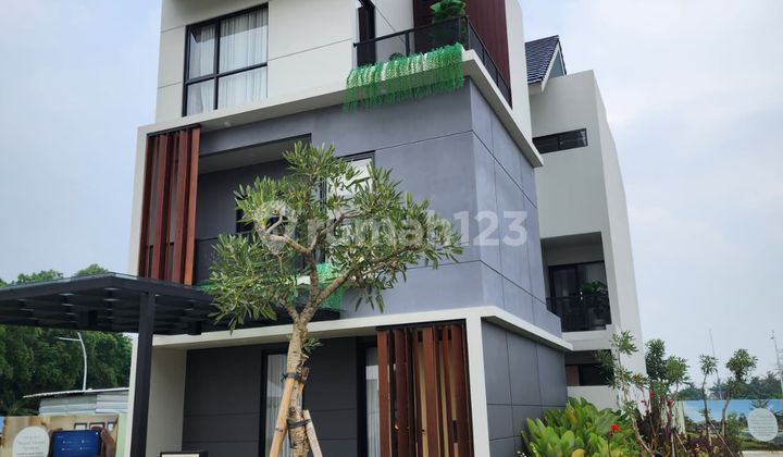 Griya Idola Residence 3-Story House Free VAT Location Near Toll Road