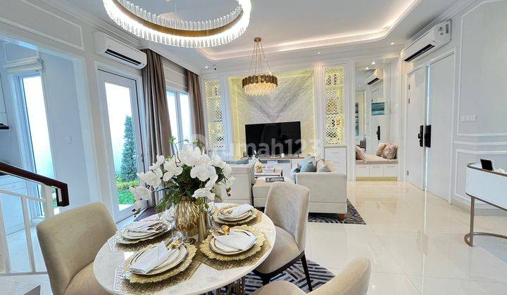 Rumah mewah Pasadena Residence 8x15 Hoek 1