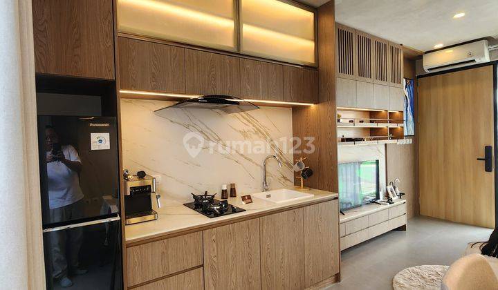 Rumah Keren 3 Lantai di Citra Raya Harga Miring 2