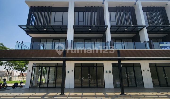 Ruko Hampton Avenue Facing Main Boulevard Gading Serpong