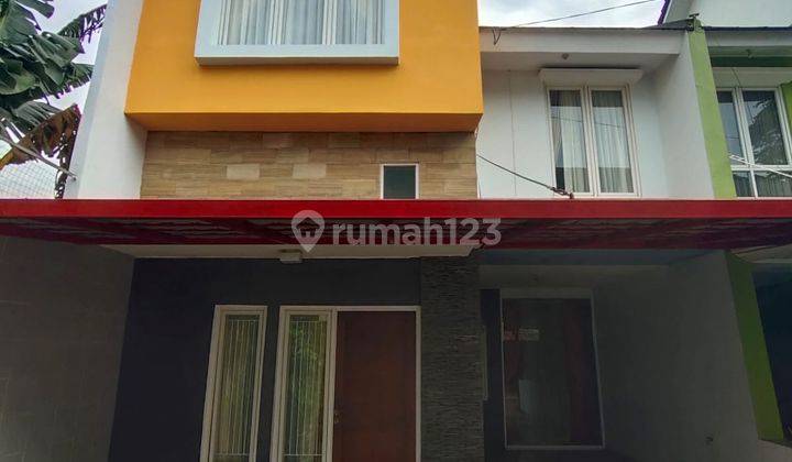 Rumah 3 Lantai Sudah Renovasi Semi Furnished Sertifikat Hak Milik Jl Flamboyan 3 Jati Asih Bekasi 1