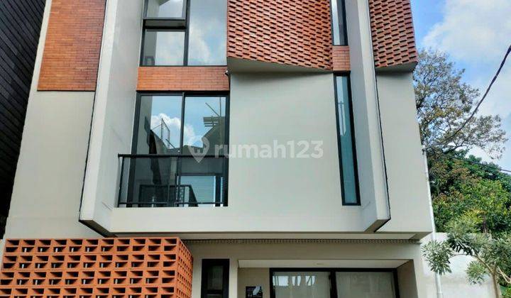 Rumah 3 Lantai Model Skandinavian Di Dekat Akses Tol Pondok Ranji 1