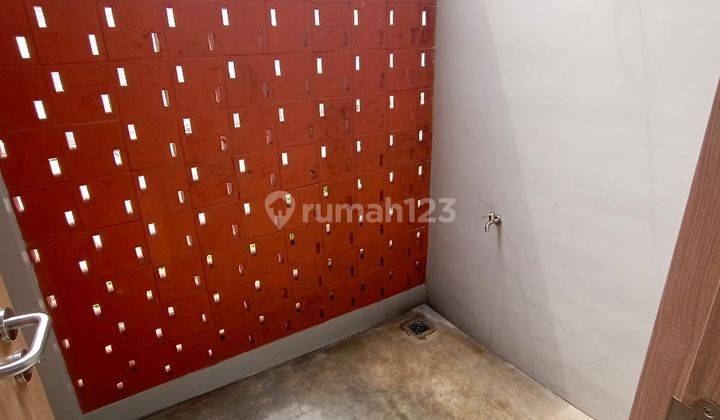 Rumah Murah Mewah 3 lantai di bintaro