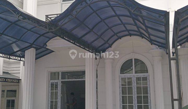 Rumah Modern Clasic Strategis Pinggir Jalan Ciracas Jakarta Timur 2