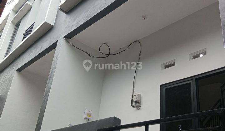 Rumah Minimalis 2 Lantai Serengseng Sawah Jak Sel 1