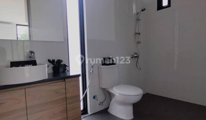 Rumah dijual strategis bebas banjir di Bintaro  8