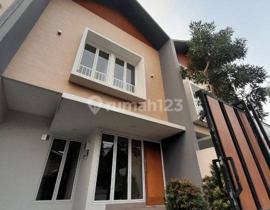 Rumah Siap Huni Cocok Tuk Usaha Strategis Bintaro  1