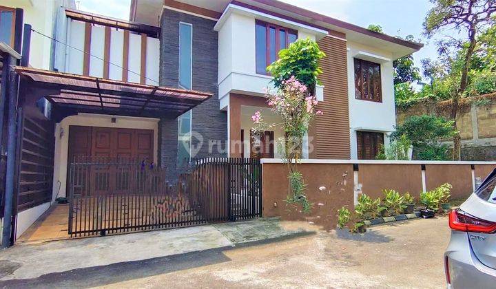 Rumah 2 Lantai di Jl. Puri Bintaro, Tangerang Selatan 1