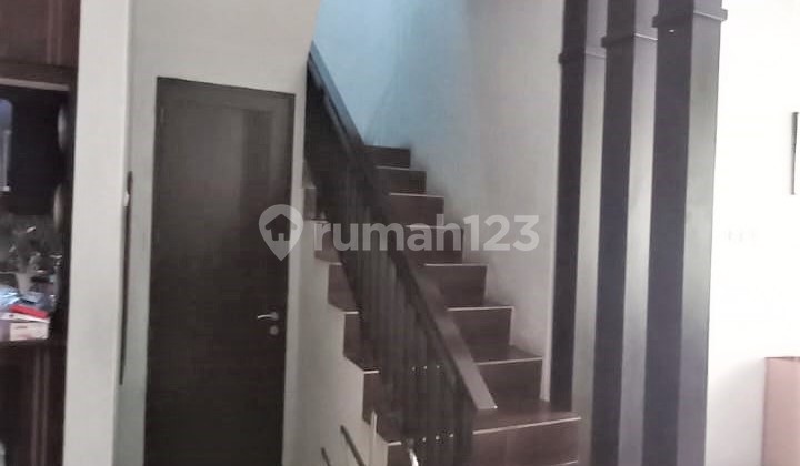 Rumah di Jl. Puri Bintaro, Tangerang Selatan 2