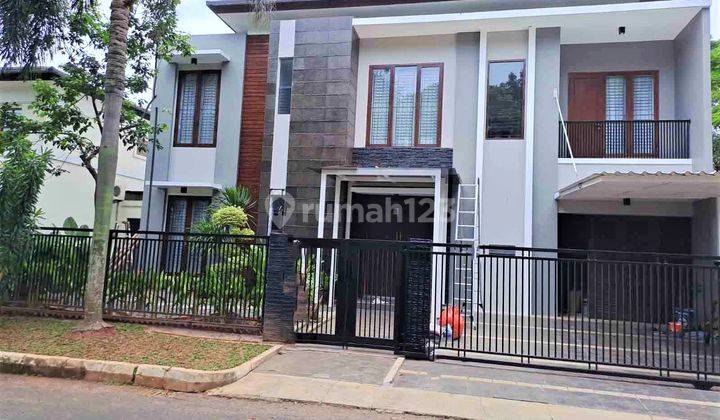 Rumah di Menteng Bintaro Ada Kolam Renang 1