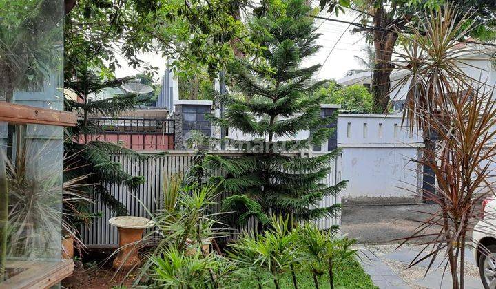 Rumah Bagus Asri Ada Taman di Lebak Bulus 2