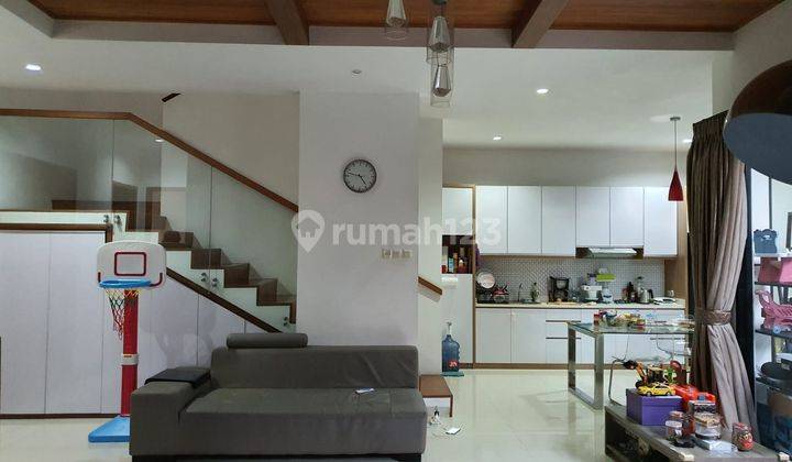 Rumah Hook Disewakan Tahunan di Taman Puri Bintaro, Sektor 9 2