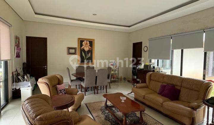 Rumah Dijual di Manunggal Parigi, Halaman Luas