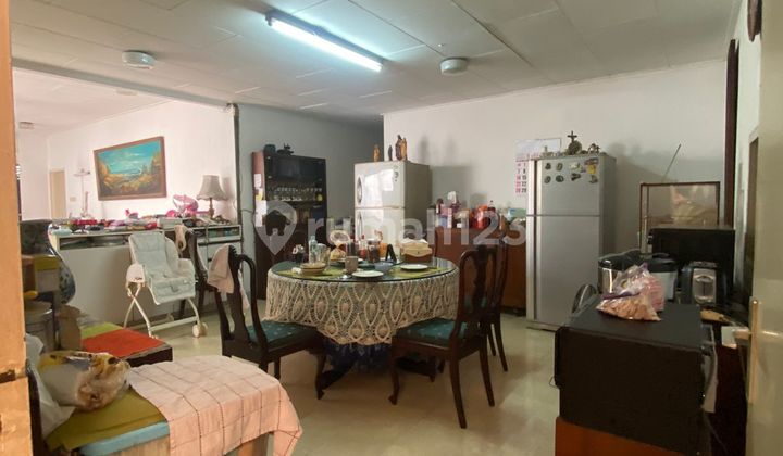 Dijual Rumah Luas SHM Strategis di Gandaria Kramat Pela Dijual Rumah Luas SHM Strategis di Gandaria Kramat Pela