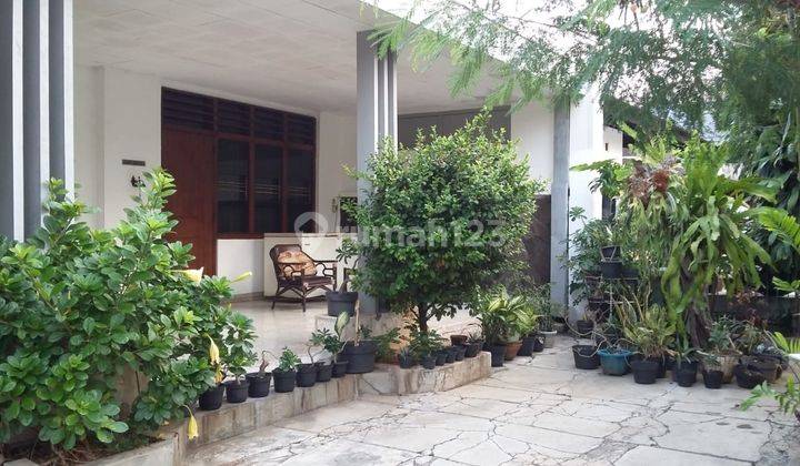 Rumah Dijual di Jl. Kramat Jakpus, Lokasi Bagus 2