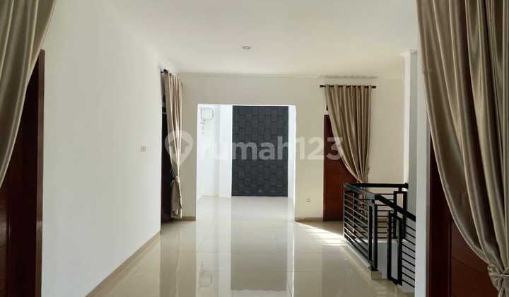 Dijual Rumah Hook di Oriana Permata, Bintaro Sektor 9. 2