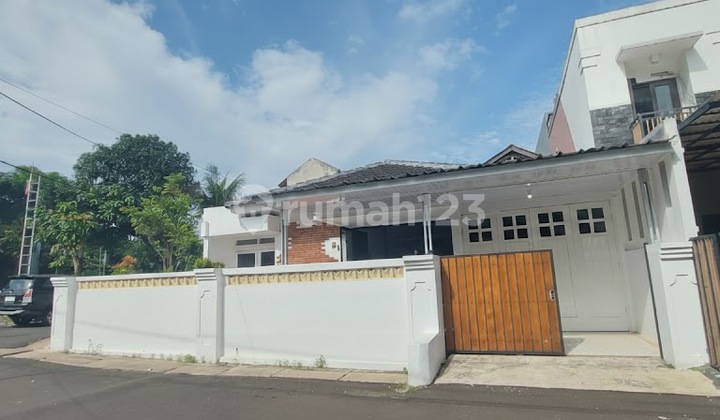 Disewakan Rumah di Sawah Baru Ciputat, Dekat Stasiun